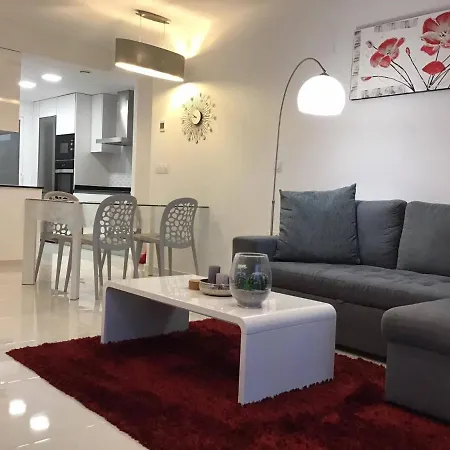 Sea Senses Punta Prima 호텔 *